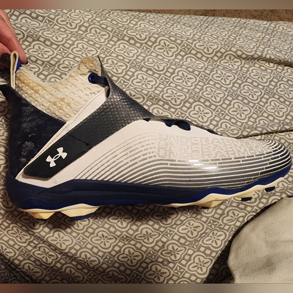 EUC Men's Under Armour Highlight Hammer MC Football Cleats in Navy - Picture 5 of 7